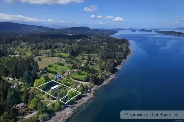 760 Walkers Hook Rd, Salt Spring BC V8K 1N5 - 2 bed, 2 bath property for sale in Salt Spring