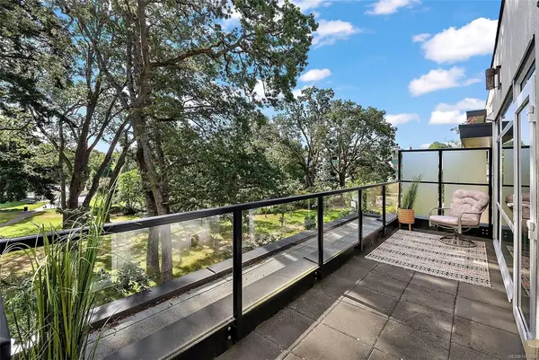 1531 Elford St #402, Victoria BC V8R 3X9 - 1 bed, 1 bath property for sale in Victoria