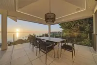 View 16