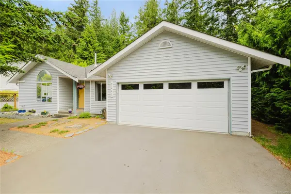 2341 Ravenhill Rd, Shawnigan Lake BC V8H 2H2 - 3 bed, 2.0 bath in Shawnigan Lake