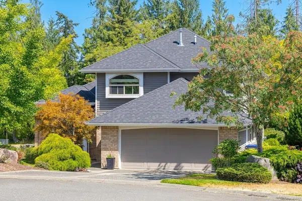 1191 Rosemount Close, Parksville BC V9P 2W3 - 4 bed, 3.0 bath in Parksville