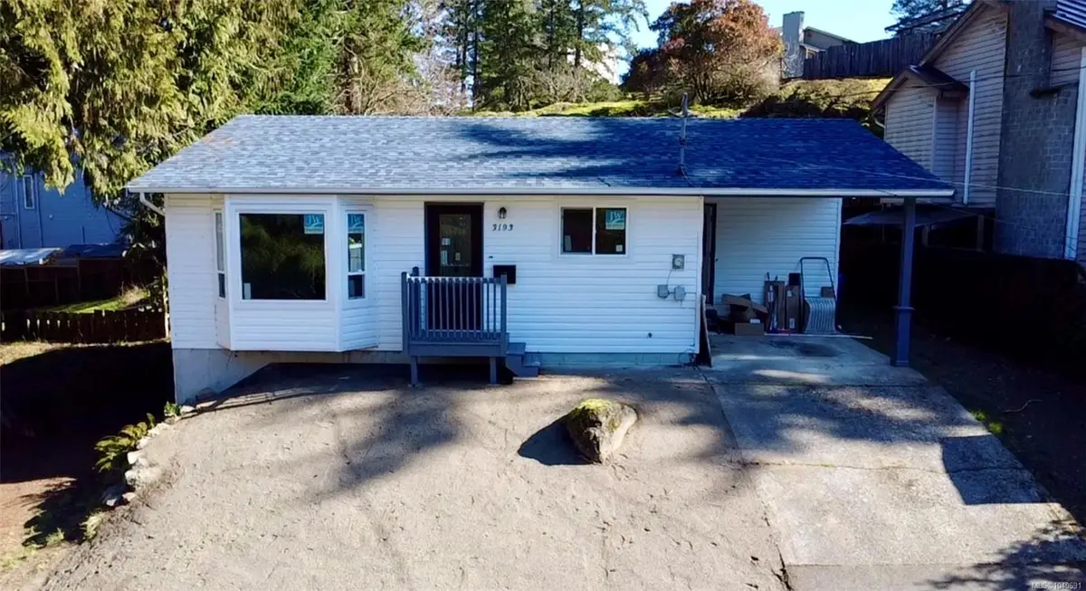 3193 King Richard Dr, Nanaimo BC V9T 4A1