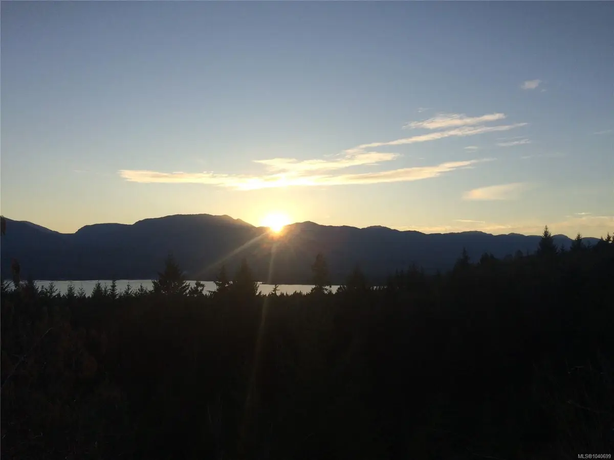 8401 Keith Wagner Way, Denman Island BC V0R 1T0