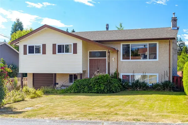 6339 Fairview Pl, Duncan BC V9L 3Y6 - 3 bed, 2.0 bath in Duncan