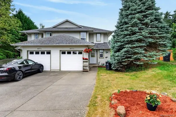 4677 Ashwood Pl #B, Courtenay BC V9N 8S8 - 3 bed, 3.0 bath in Courtenay