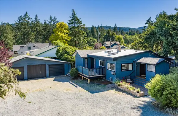 7435 Lantzville Rd, Lantzville BC V0R 2H0 - 3 bed, 1.0 bath in Lantzville