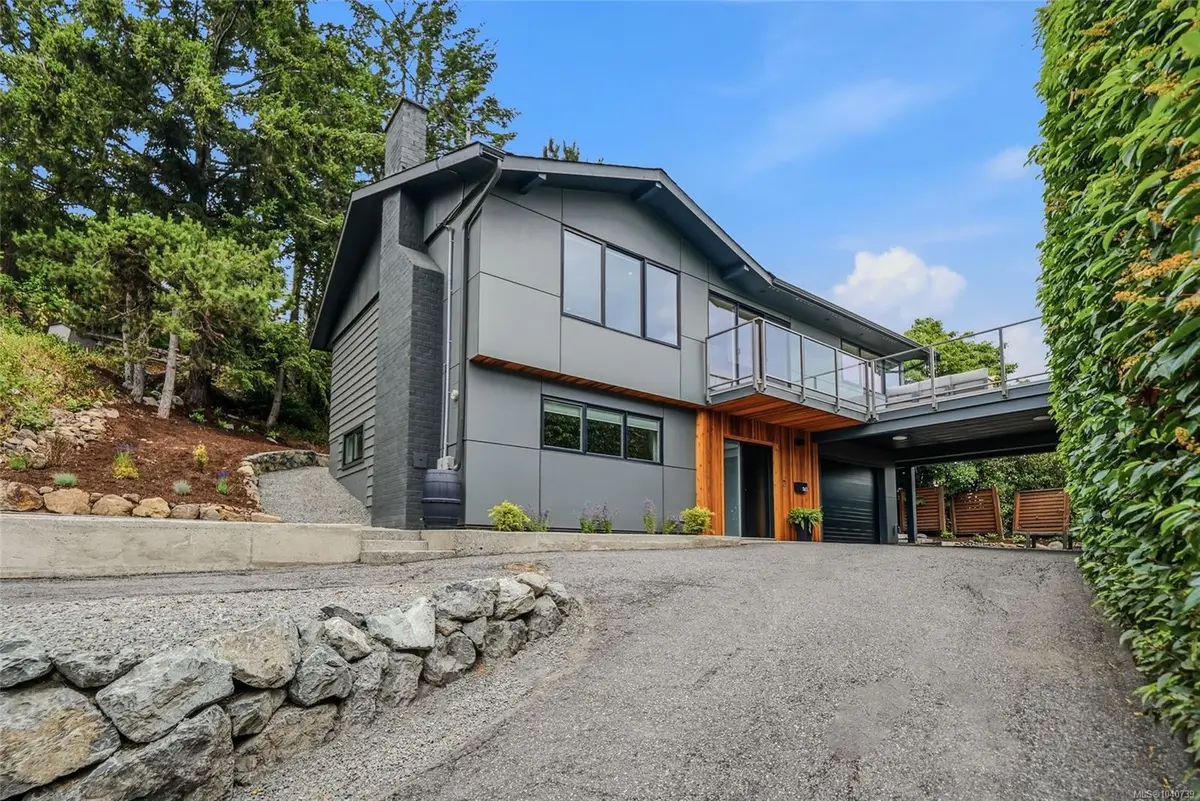 1563 Sherwood Dr, Nanaimo BC V9T 1H1
