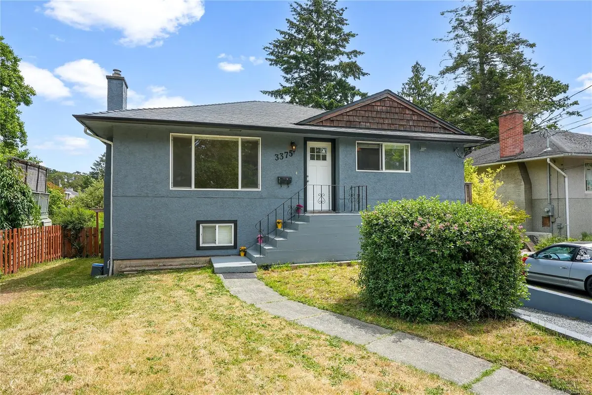 3375 Maplewood Rd, Saanich BC V8P 3N1