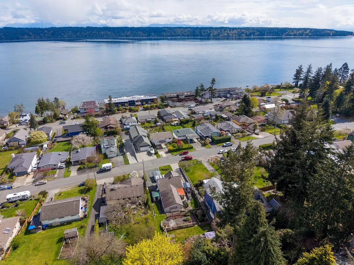 542 THULIN St, Campbell River BC V9W 2L1