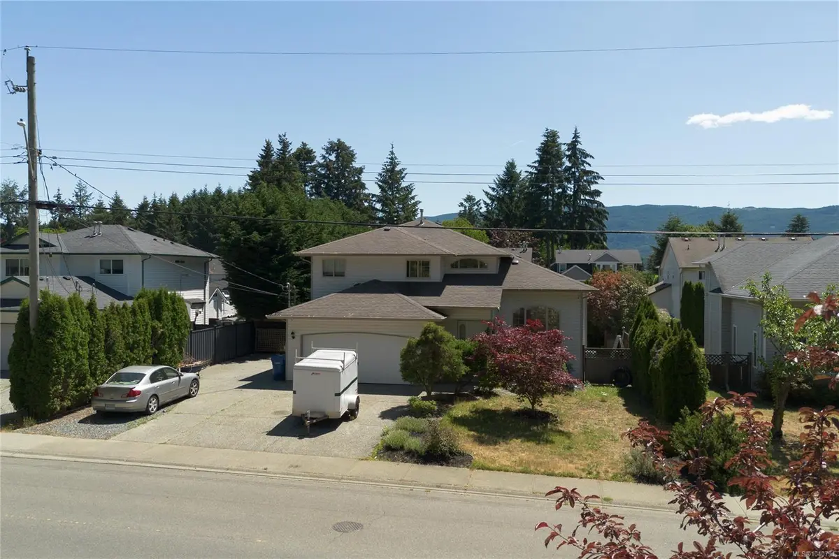 6651 Jenkins Rd, Nanaimo BC V9T 6J3