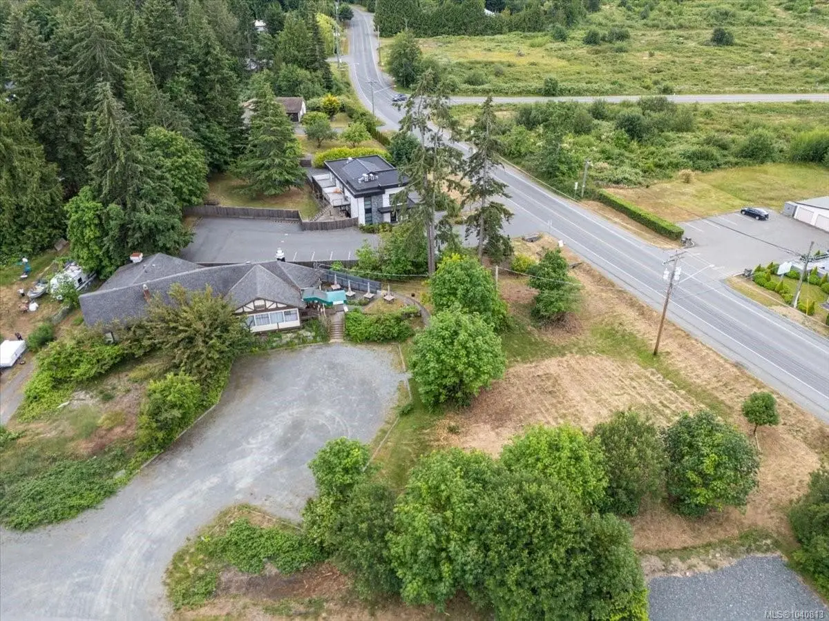 7143 Caillet Rd, Lantzville BC V0R 2H0