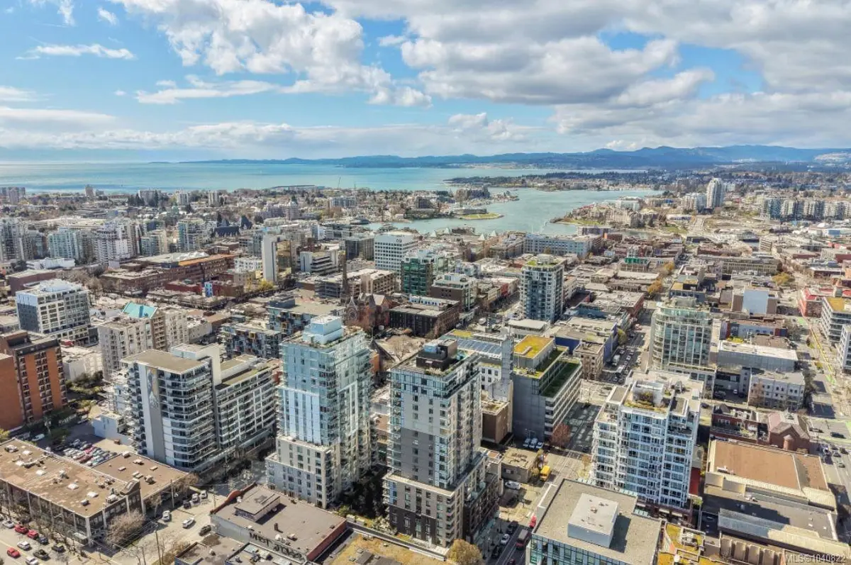 845 Johnson St #401, Victoria BC V8W 0G3
