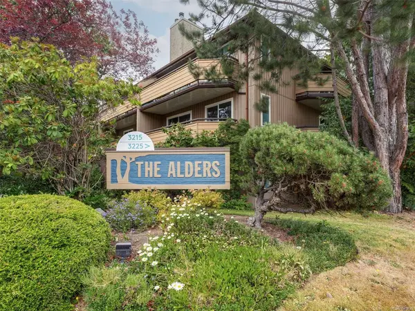 3215 Alder St #111, Saanich BC V8X 1P3 - 2 bed, 1.0 bath in Saanich
