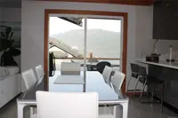View 10