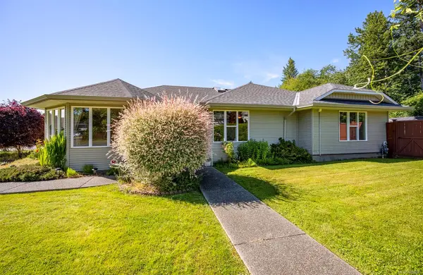 4722 Cruickshank Pl, Courtenay BC V9N 4B6 - 3 bed, 2 bath property for sale in Courtenay