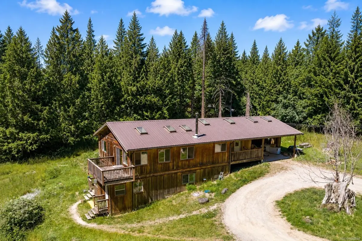 5160 Central Rd, Hornby Island BC V0R 1Z0