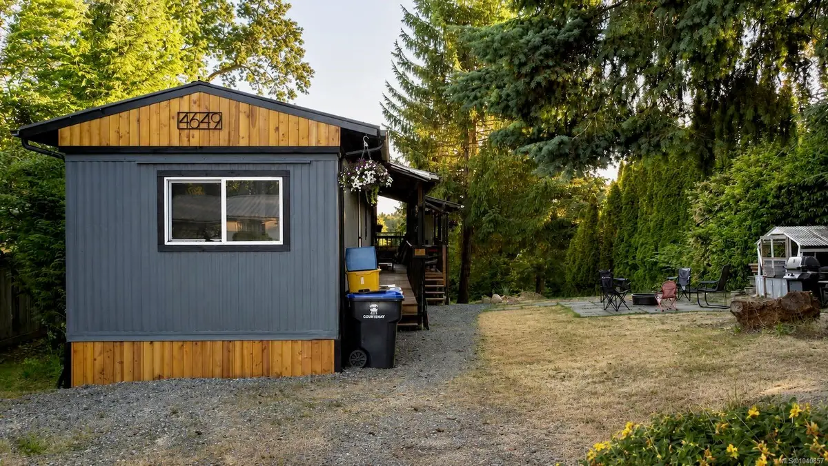 4649 McQuillan Rd, Courtenay BC V9N 3T6