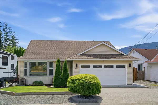 2143 Lang Cres, Nanaimo BC V9S 5R9 - 3 bed, 2.0 bath in Nanaimo