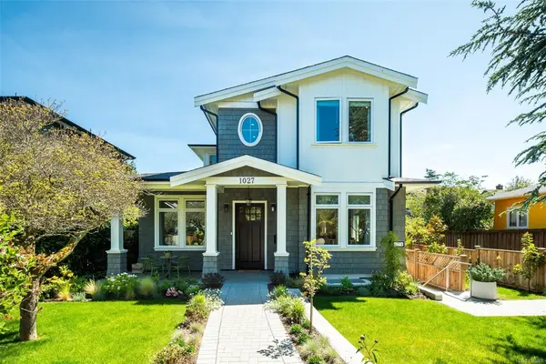 1027 Hampshire Rd, Oak Bay BC V8S 4S8 - 4 bed, 5.0 bath in Oak Bay