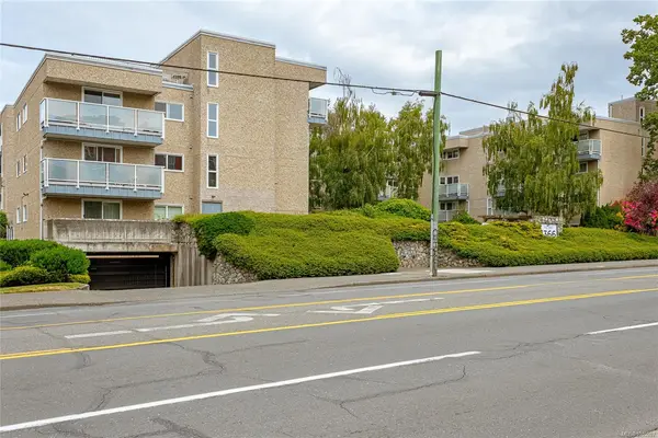 1366 Hillside Ave #305, Victoria BC V8T 2B5 - 2 bed, 1 bath property for sale in Victoria