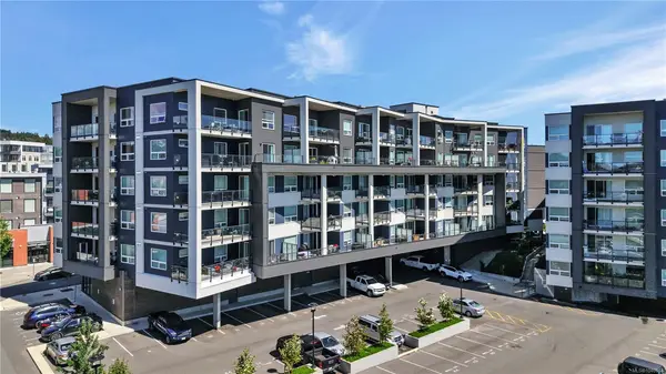 947 Whirlaway Cres #301, Langford BC V9B 6Z9 - 3 bed, 2 bath property for sale in Langford