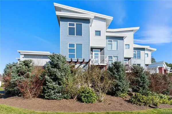 1800 Summerhill Pl #103, Nanaimo BC V9S 0C7 - 3 bed, 3 bath property for sale in Nanaimo