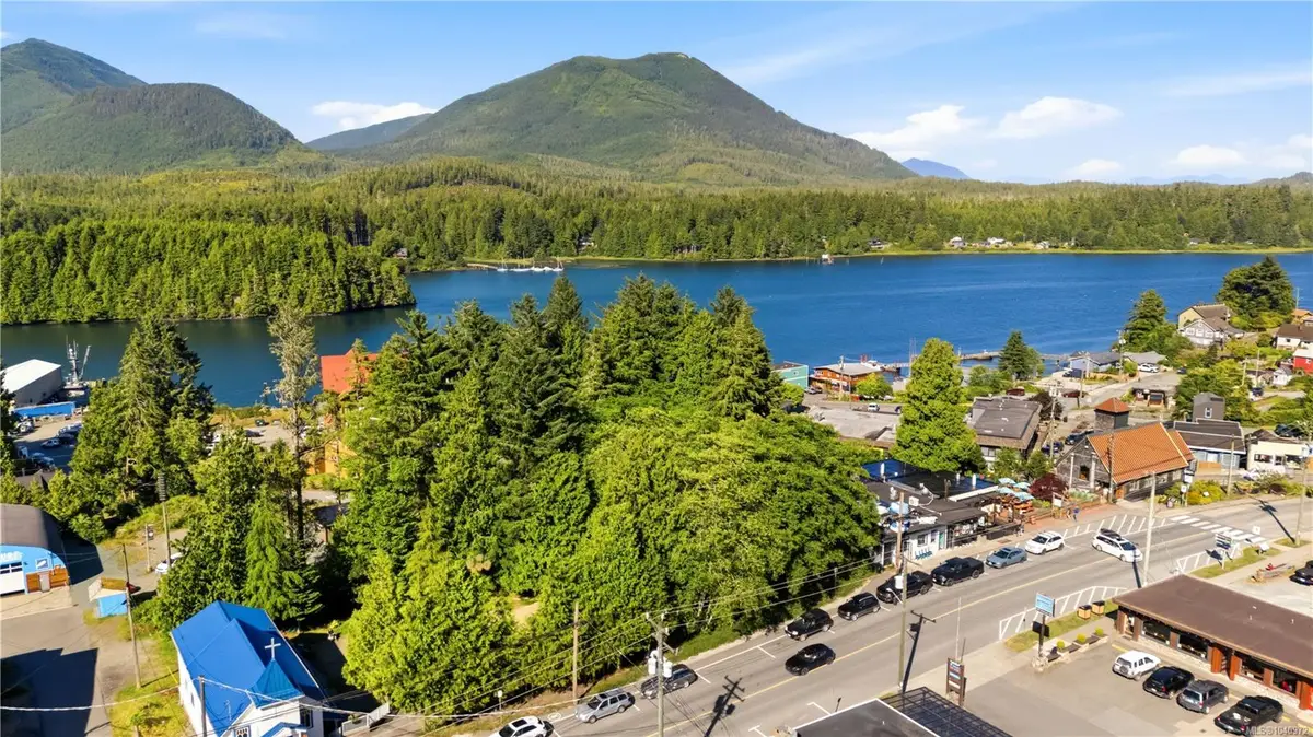 1639 Peninsula Rd, Ucluelet BC V0R 3A0