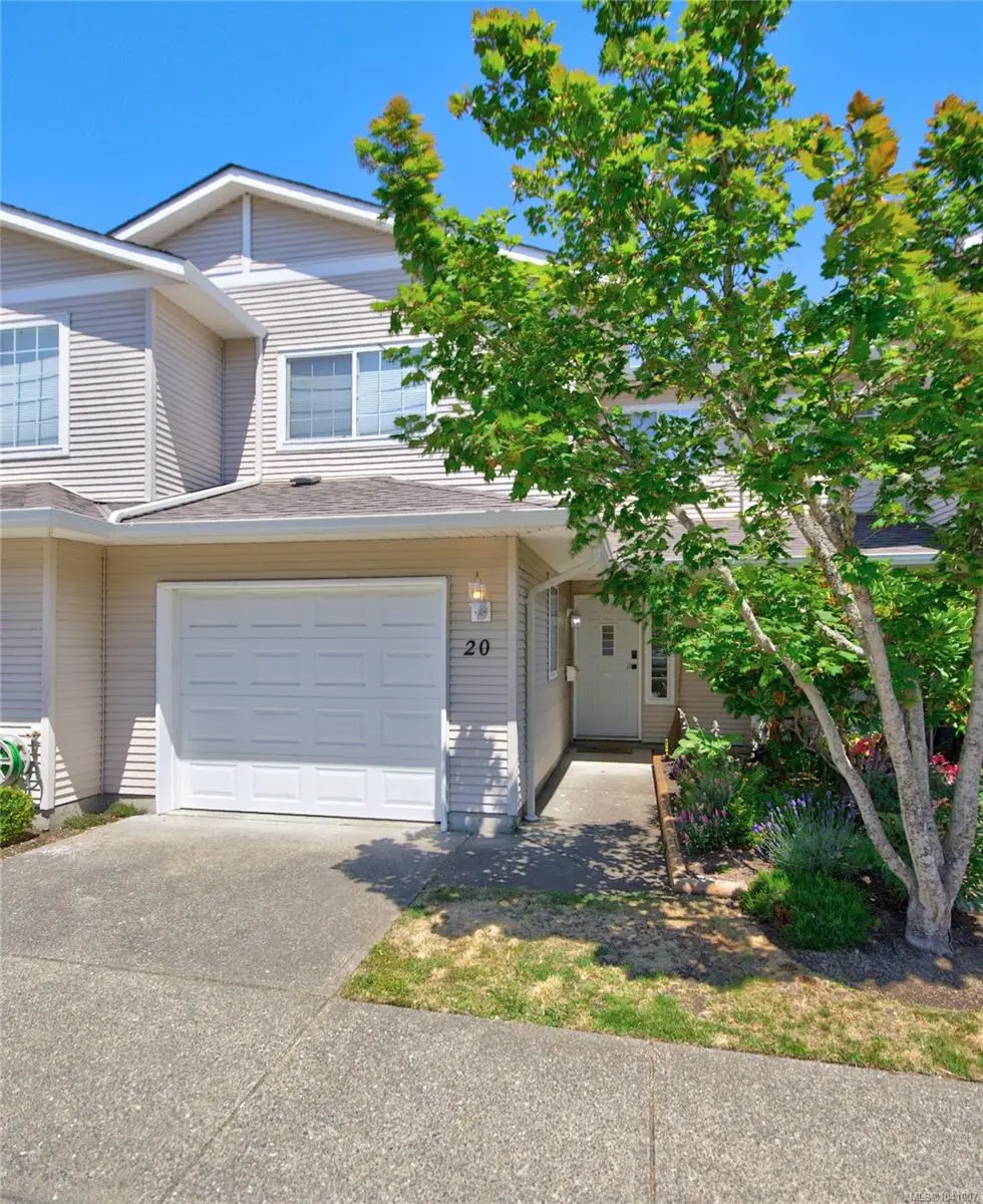 717 Aspen Rd #20, Comox BC V9M 3X4
