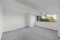 View 32