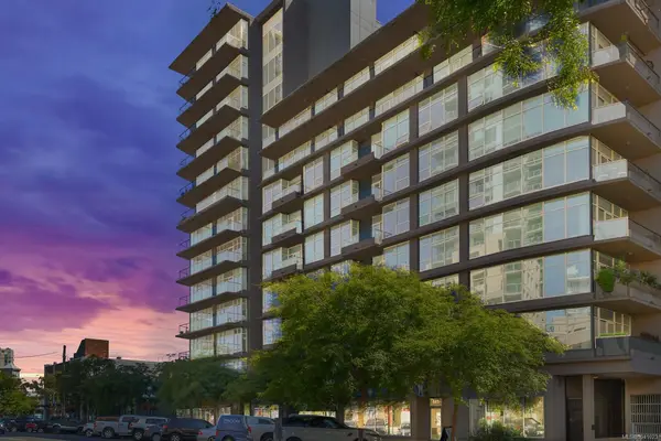 845 Yates St #406, Victoria BC V8W 4A3 - 1 bed, 1 bath property for sale in Victoria