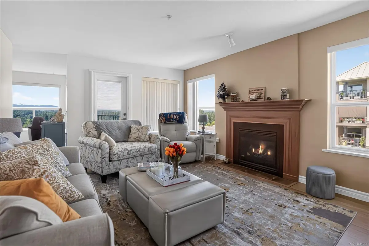 280 Dogwood St S #307, Campbell River BC V9W 6Y7
