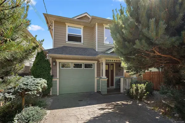 1245 Rudlin St, Victoria BC V8V 3R8 - 3 bed, 3.0 bath in Victoria