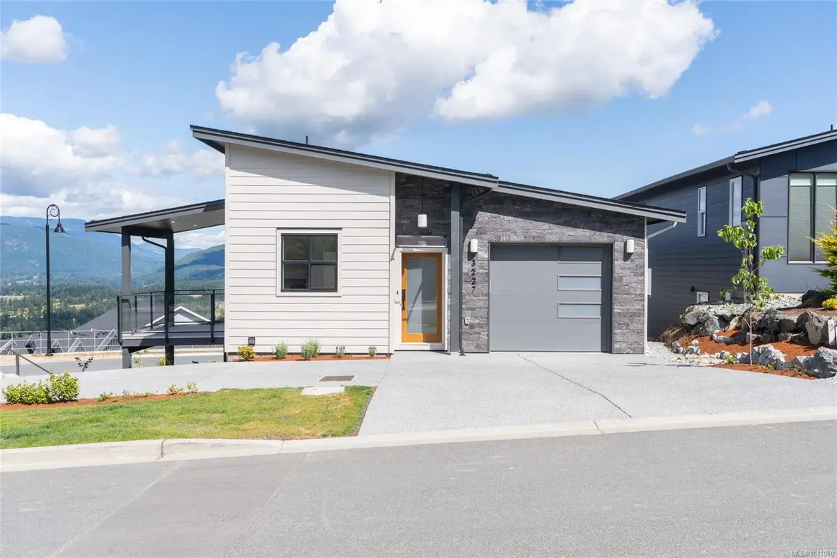 3227 Woodrush Dr, Duncan BC V9L 0J9