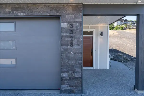 3228 Woodrush Dr, Duncan BC V9L 0J9 - 2 bed, 1.0 bath in Duncan