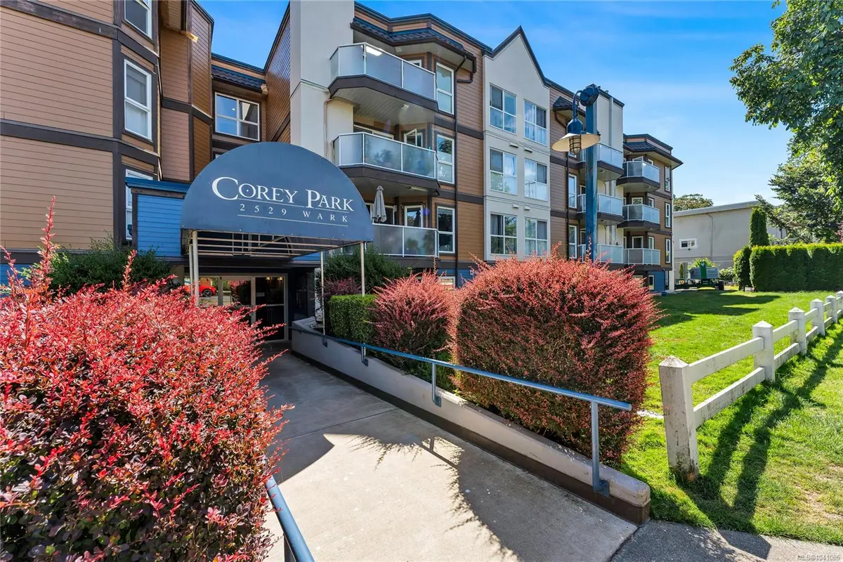 2529 Wark St #409, Victoria BC V8T 5G6