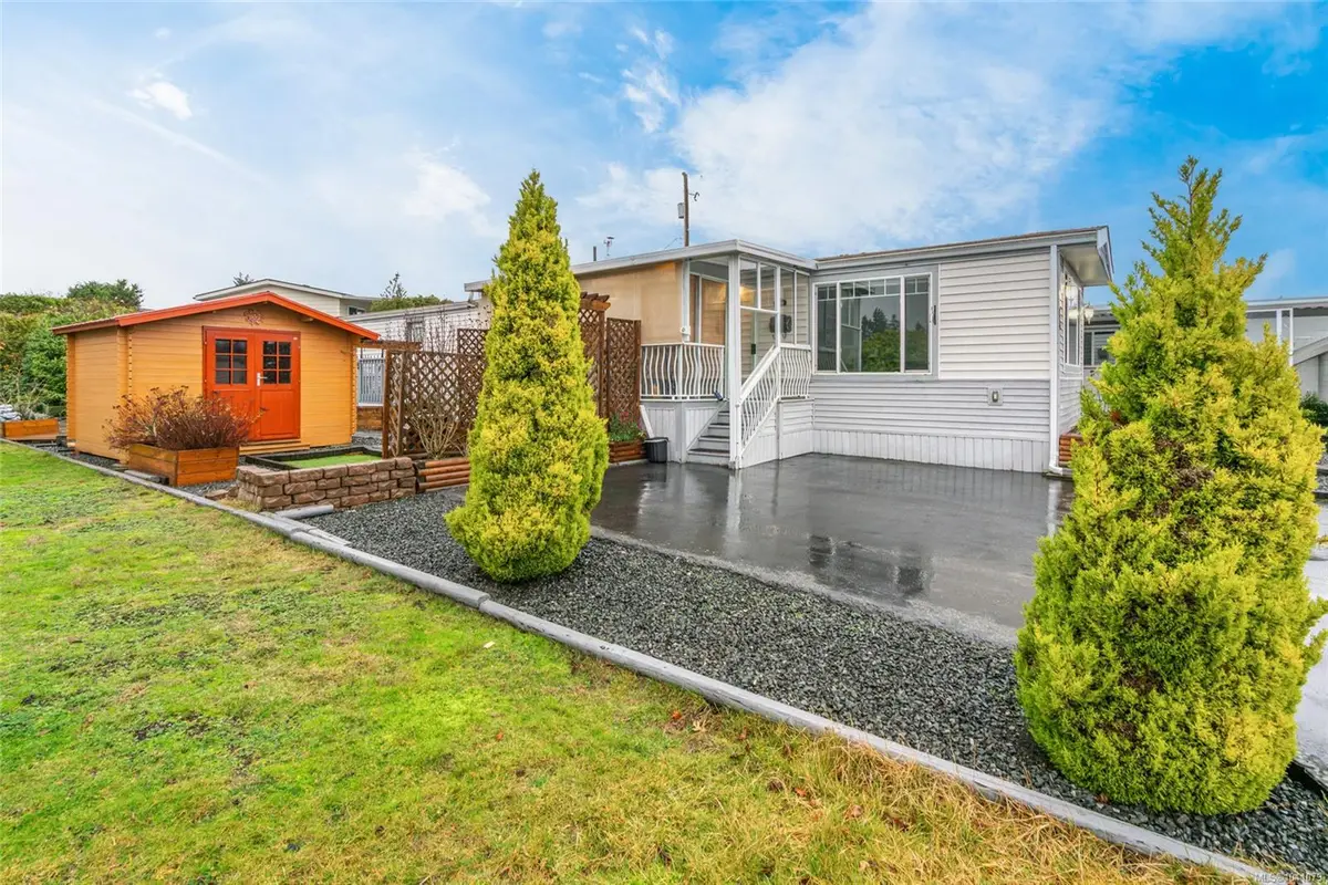 6325 Metral Dr #64, Nanaimo BC V9T 6P9