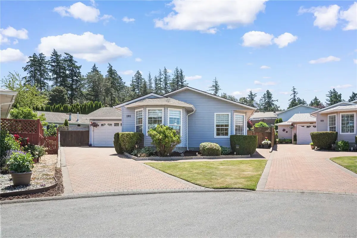 101 Raven Crt, View Royal BC V9A 7M2