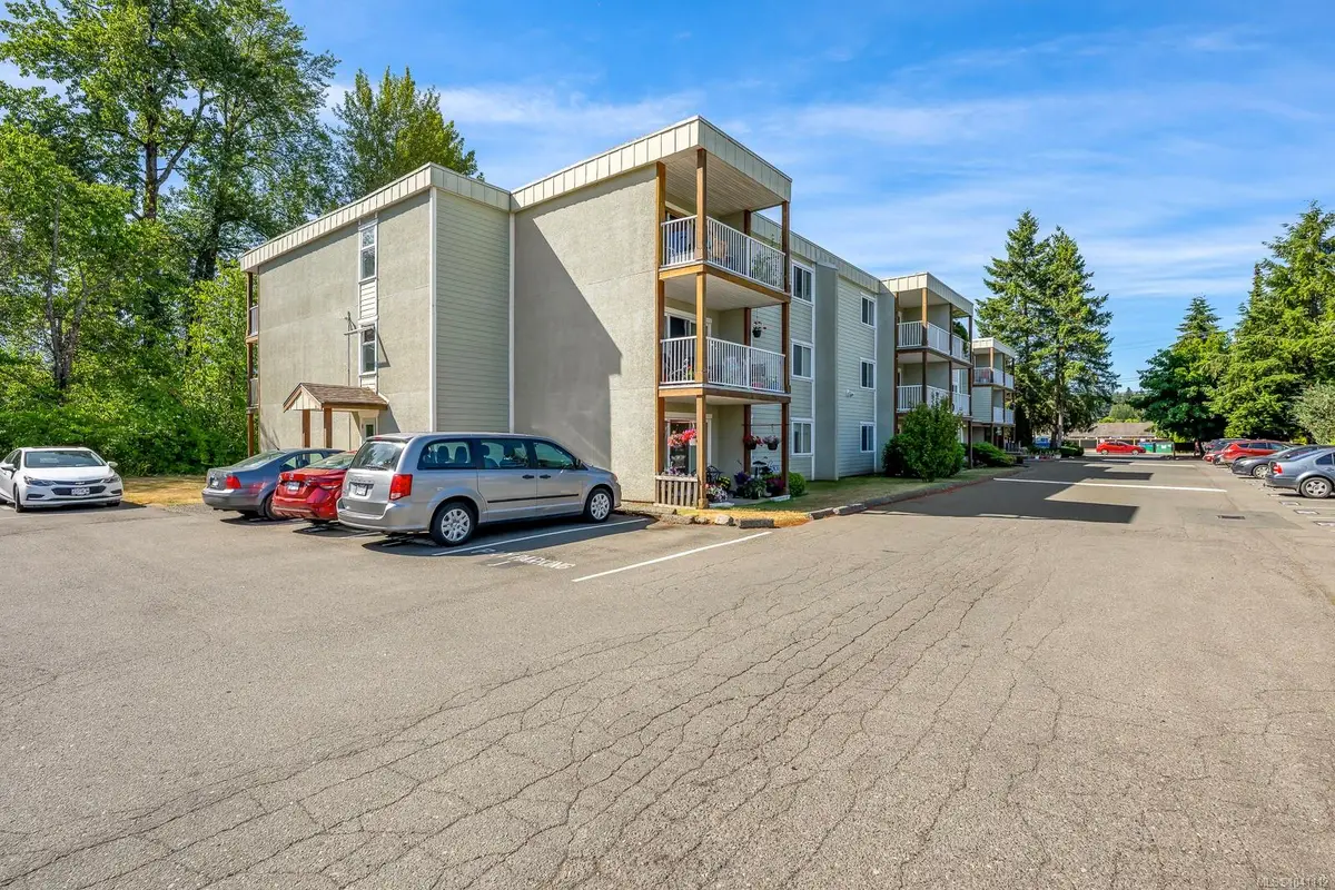 1130 Willemar Ave #301, Courtenay BC V9N 3L9