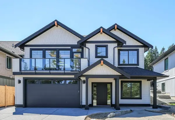 1661 Crown Isle Blvd, Courtenay BC V9N 9X5 - 5 bed, 4 bath property for sale in Courtenay