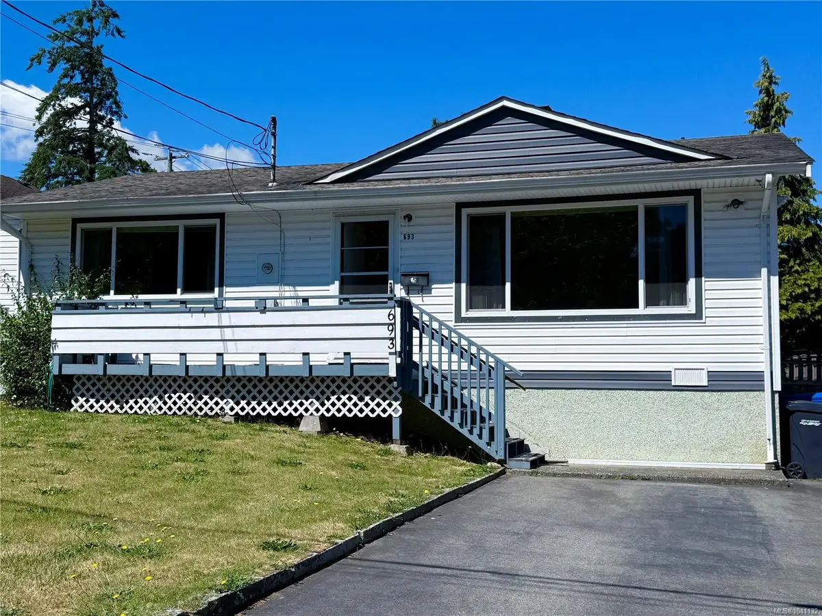 693 Park Ave, Nanaimo BC V9R 6S6