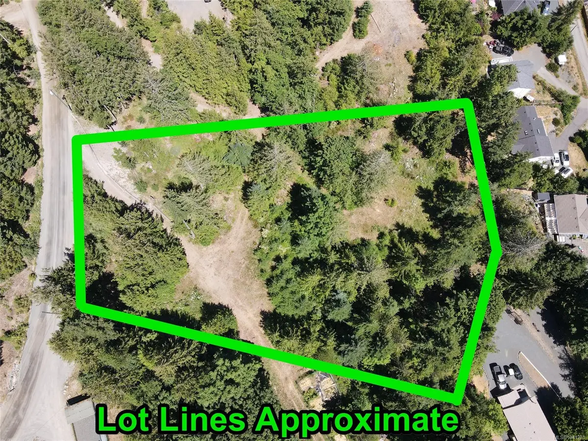1718 Warn Way, Qualicum Beach BC V9K 2S3