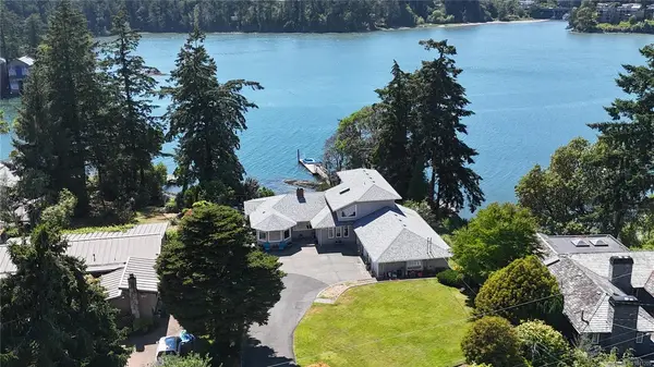 549 View Royal Ave, View Royal BC V9B 1B9 - 3 bed, 3.0 bath in View Royal