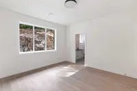 View 16