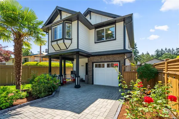 1183 Marchant Rd, Central Saanich BC V8M 1G7 - 3 bed, 3.0 bath in Central Saanich