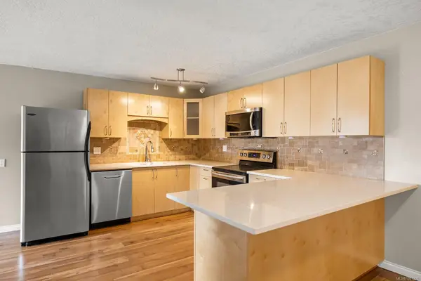 1525 Hillside Ave #207, Victoria BC V8T 2C1 - 1 bed, 0 bath property for sale in Victoria