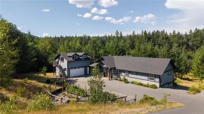 6069 Clements Rd, Duncan BC V9L 6J8