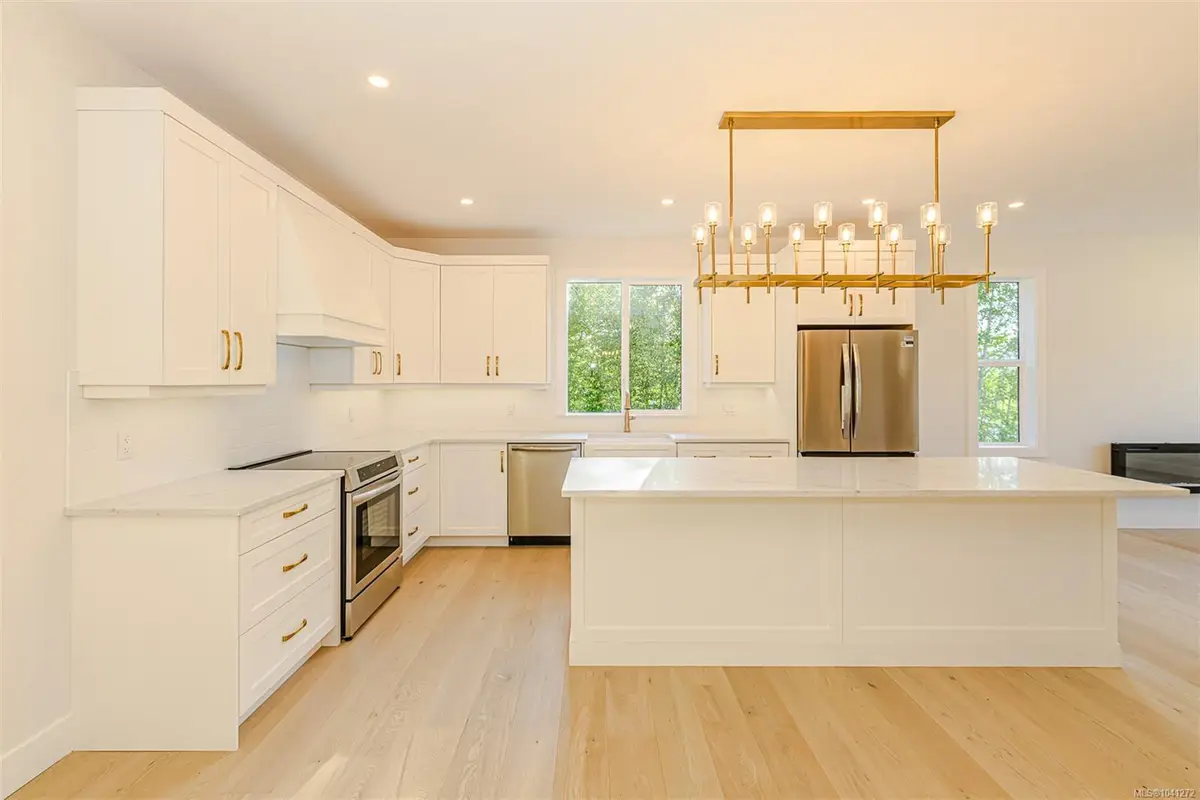 276 Tal Rd, Lake Cowichan BC V0R 2G0