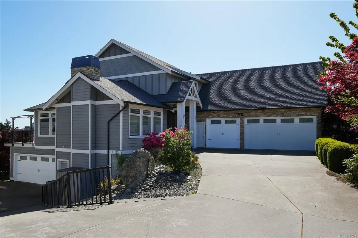 2287 Nicklaus Dr, Langford BC V9B 0L2