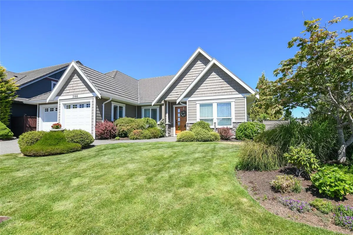 3186 Royal Vista Way, Courtenay BC V9N 9X3
