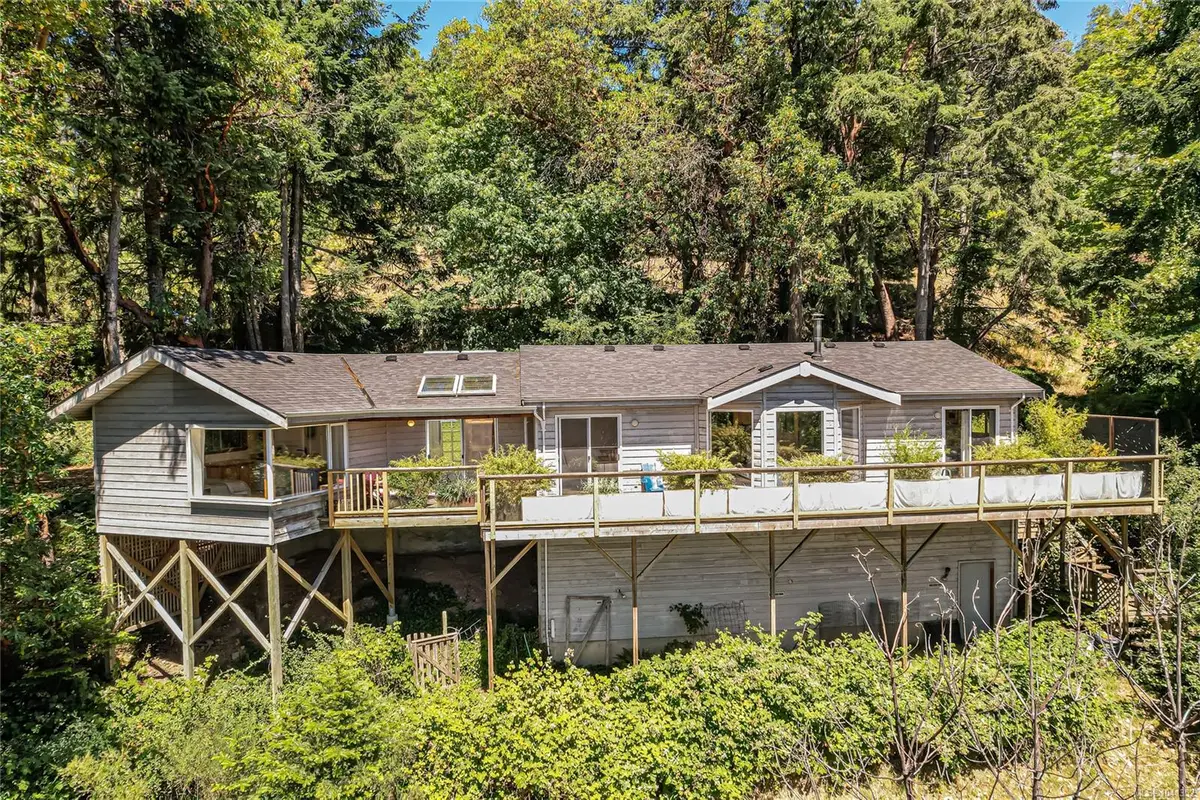 351 Elizabeth Dr, Salt Spring BC V8K 1J5